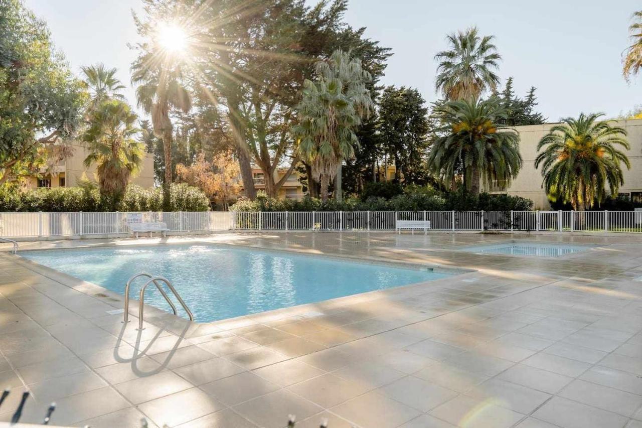 Spacious Apartment At A 5 Min Walk From The Beach Antibes Luaran gambar