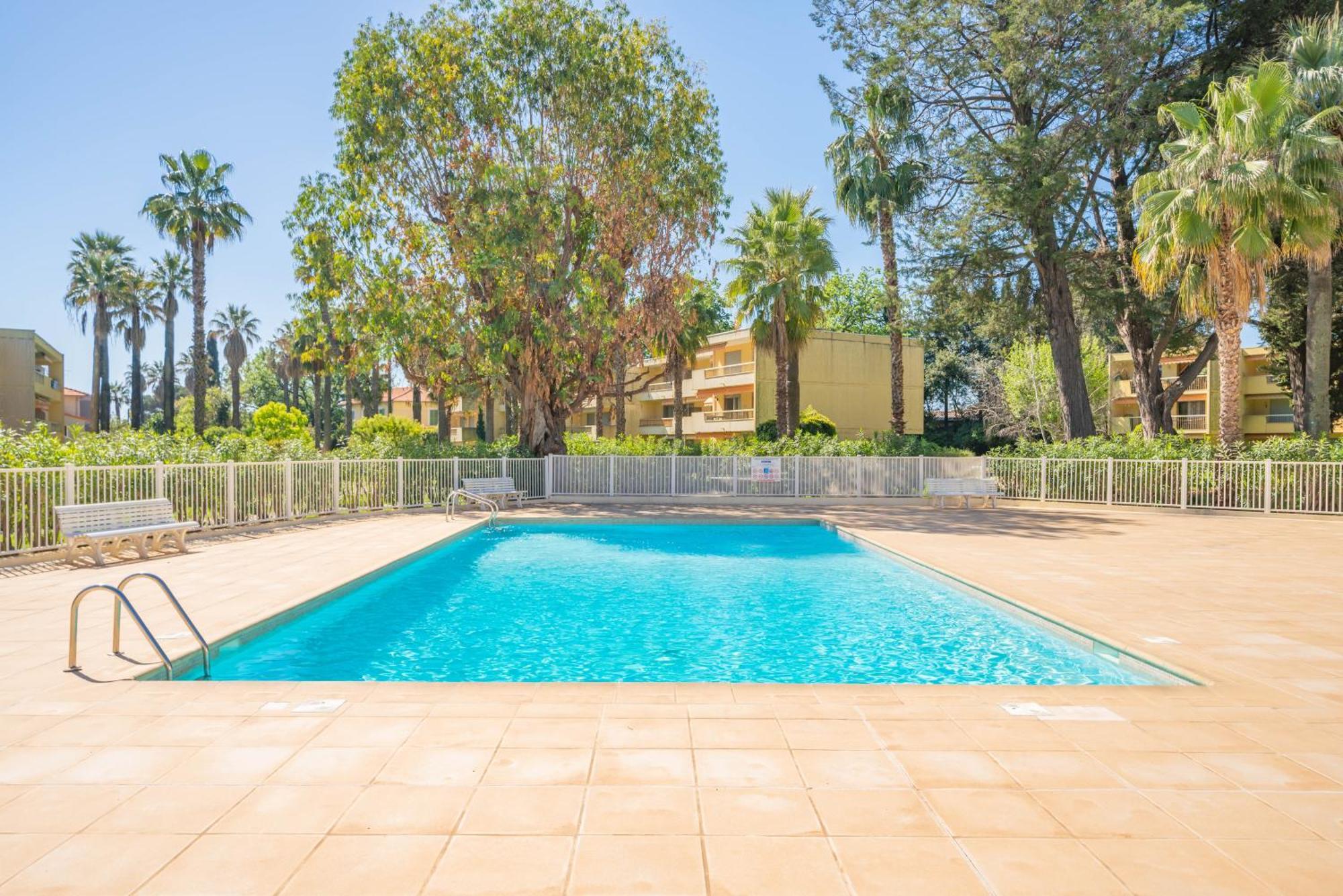 Spacious Apartment At A 5 Min Walk From The Beach Antibes Luaran gambar